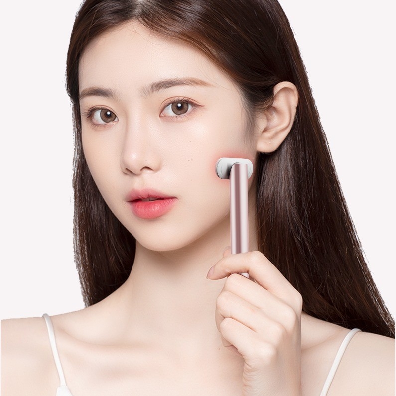 อุปกรณ์ความงามตาขนาดเล็กสําหรับการรักษาแสง แดงบนใบหน้า คอ ตาและร่างกาย